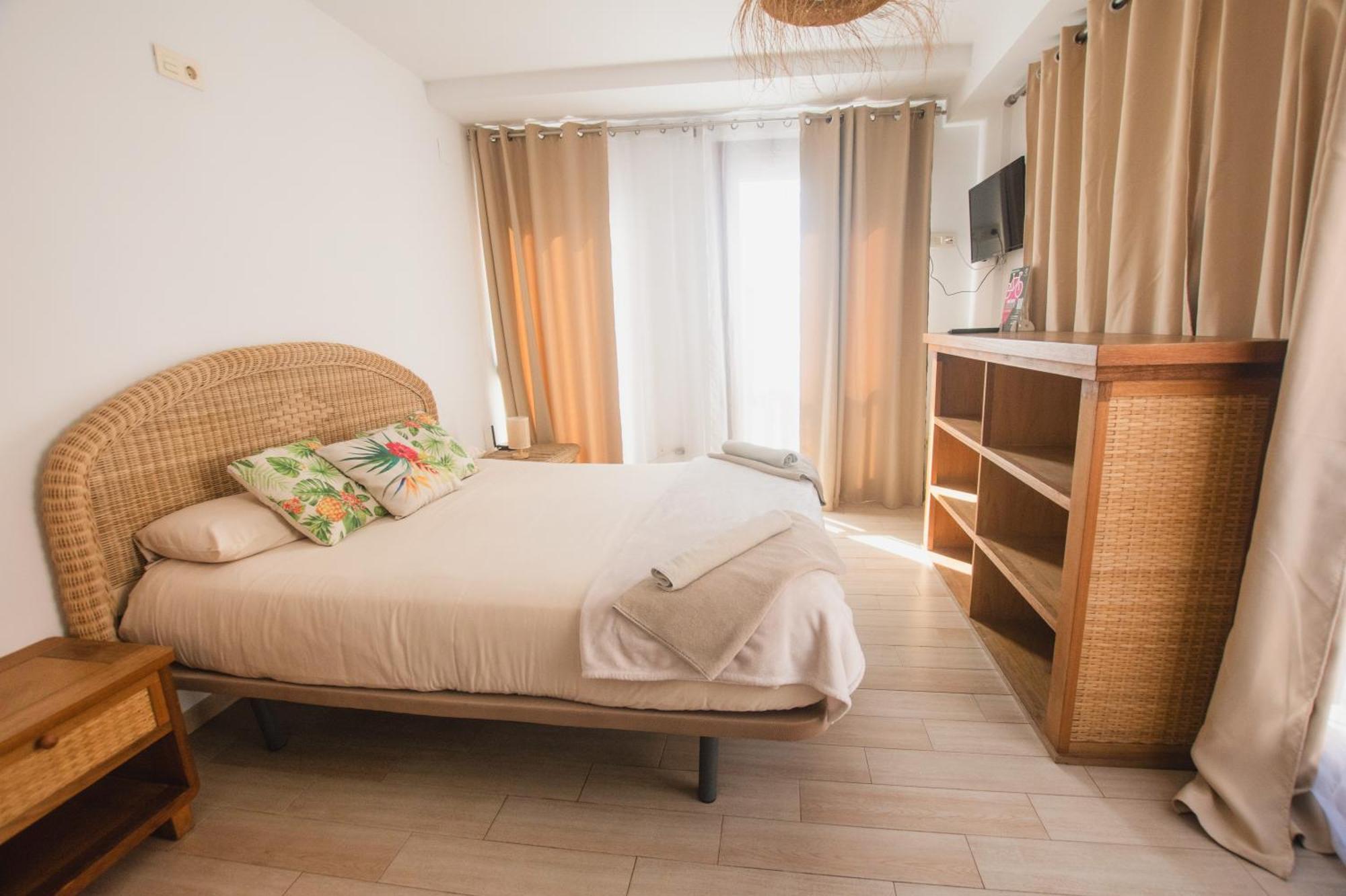 Banana Beach Patacona Rooms Alboraia Ngoại thất bức ảnh